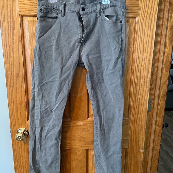 Men’s Levi Jeans - Picture 1 of 3